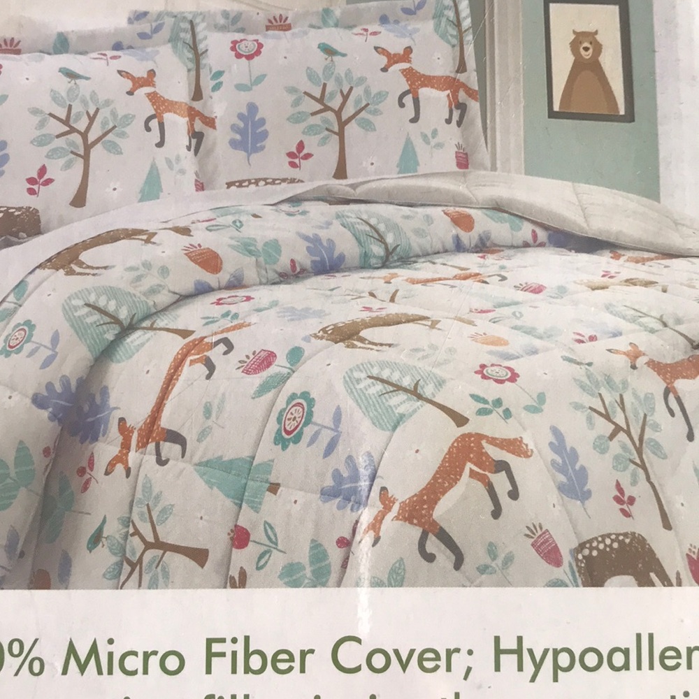 Full/queen comforter - Picture 3 of 5